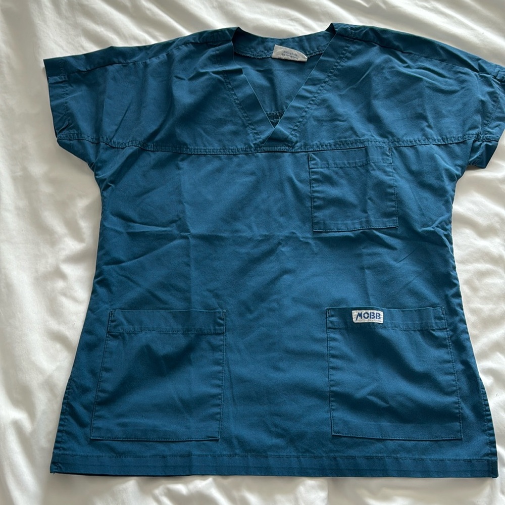 Mobb scrub set